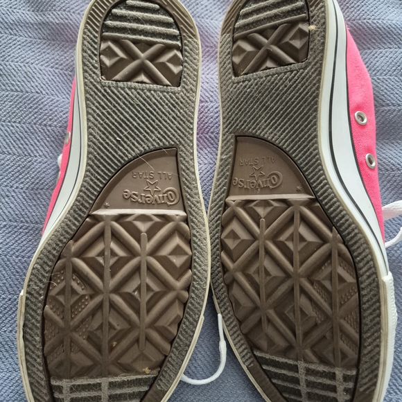 Converse Ladies Pink Sneakers - Picture 3 of 5